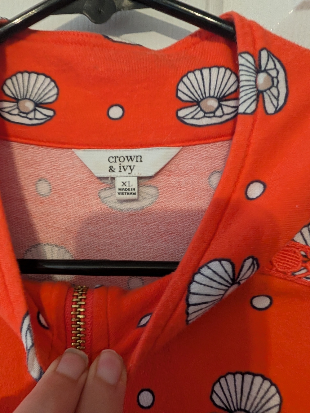 crown & ivy Bright Orange Shell-Print